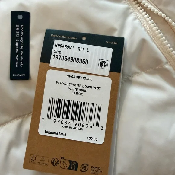 The North Face White Puffer Vest - With Flaw Mark - Picture 4 of 6